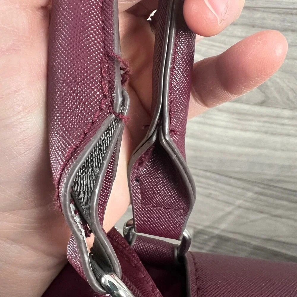 Aimee Kestenberg Duffle Tote Bag Womens‎ Red Double Handle Inner Pockets Travel